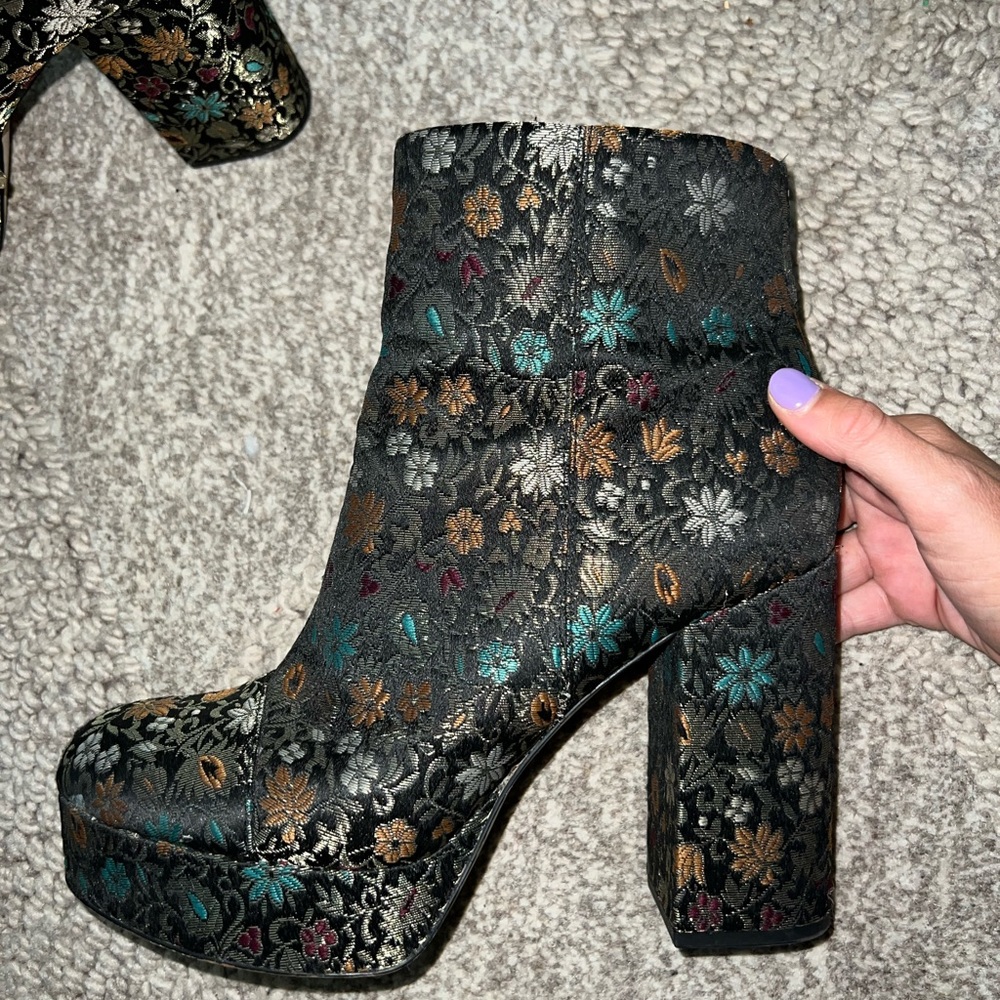 Sam Edelman black floral boots
